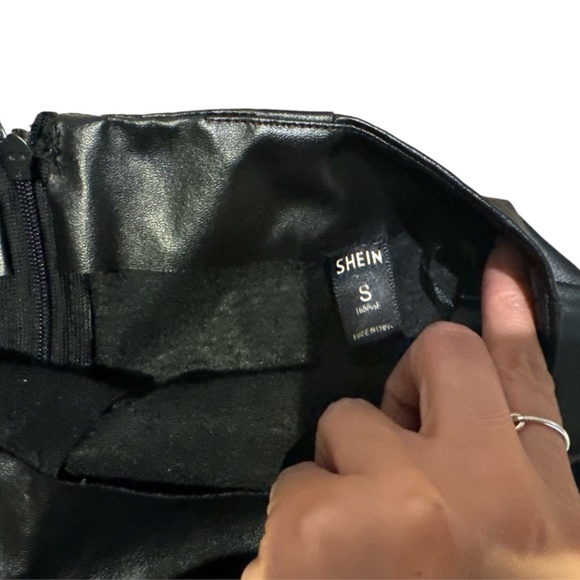 Shein Pleather Mini Skirt Size S - Picture 3 of 3